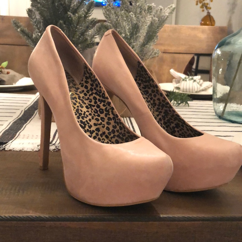 JESSICA SIMPSON HEELS